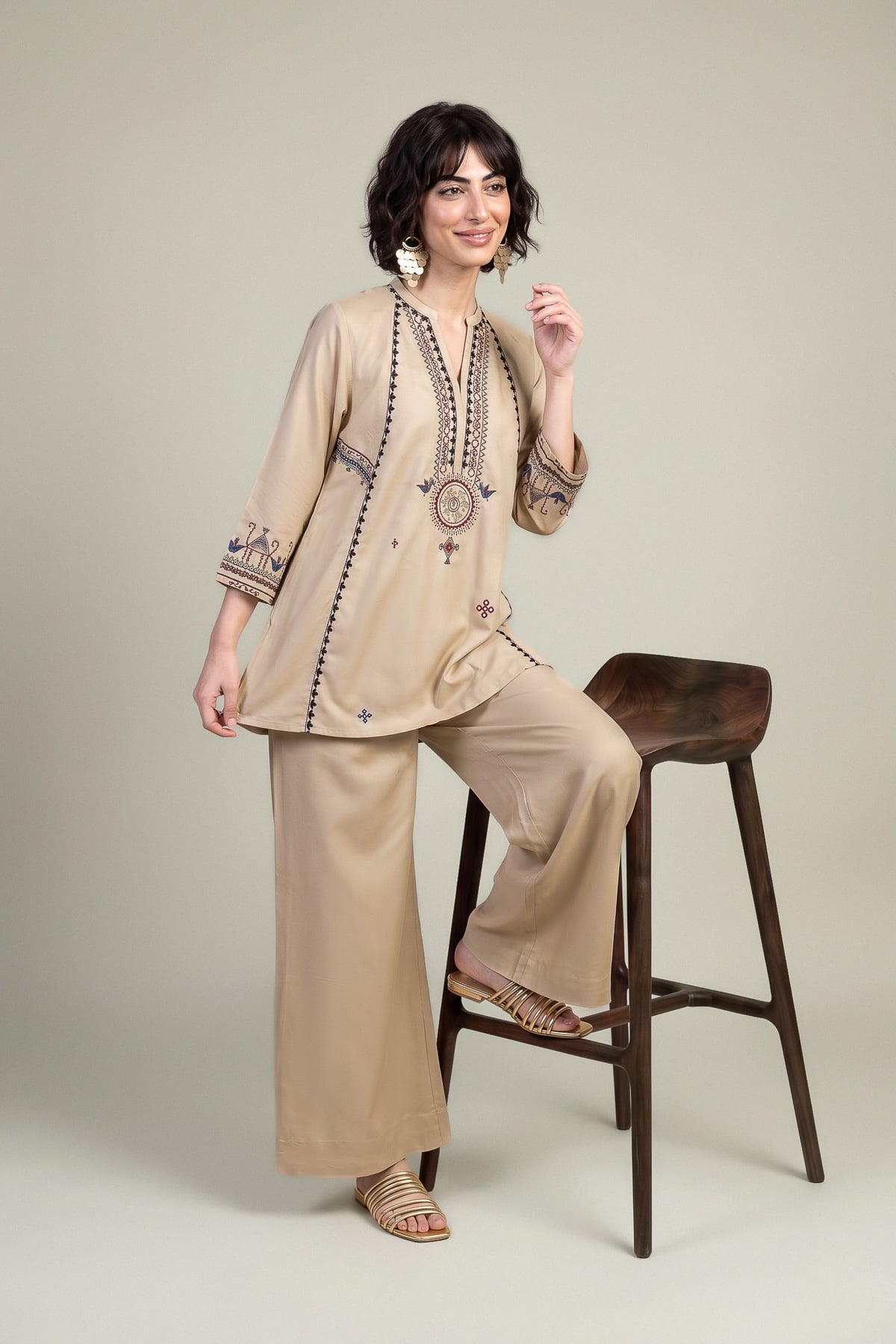 Embroidered Viscose Crepe Beige V-Neck Tunic - 1-26-309-B-D1-VG