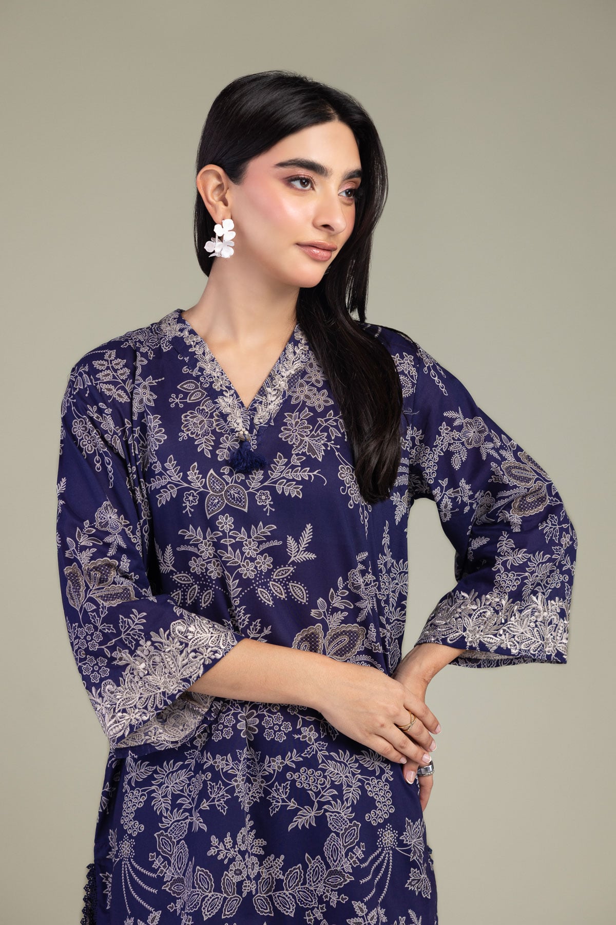 Embroidered Cambric Floral Navy Kurta - 1-26-320-A-I2-VG