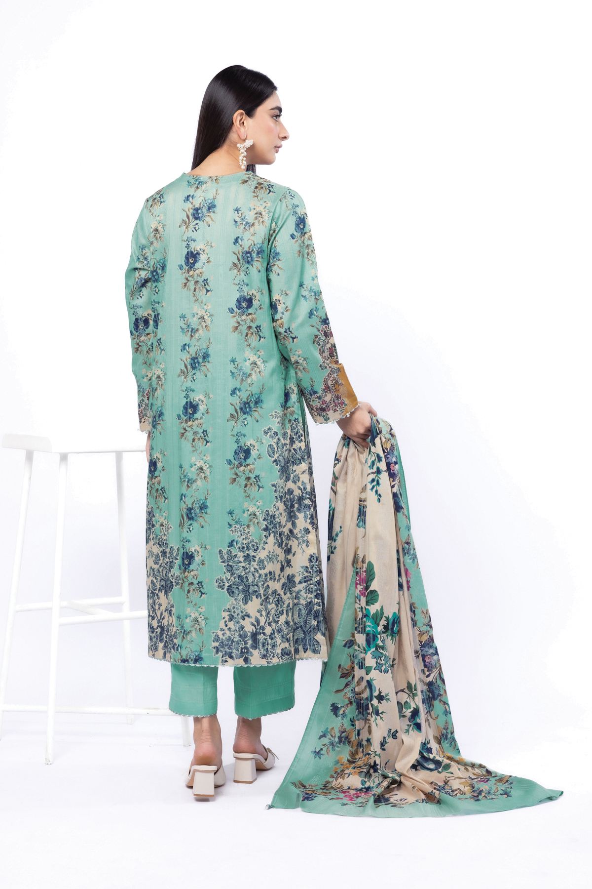Printed Jacquard Tailored 3 Piece - T-A33-26-107FG-VG