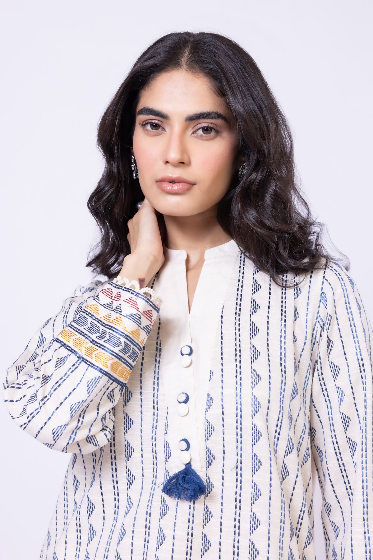 Embroidered Khaddar Kurta - 25-10-10E7-05TA-VG