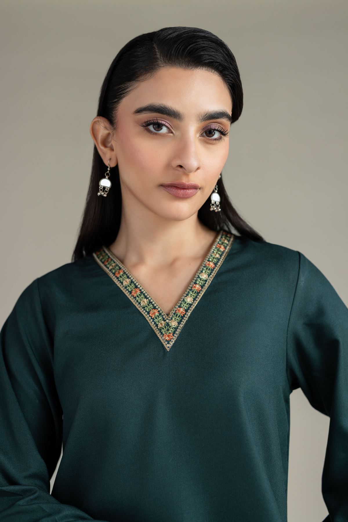 Embroidered Heavy Blended Viscose Kurta - 25-10-10S4-02TB-VG