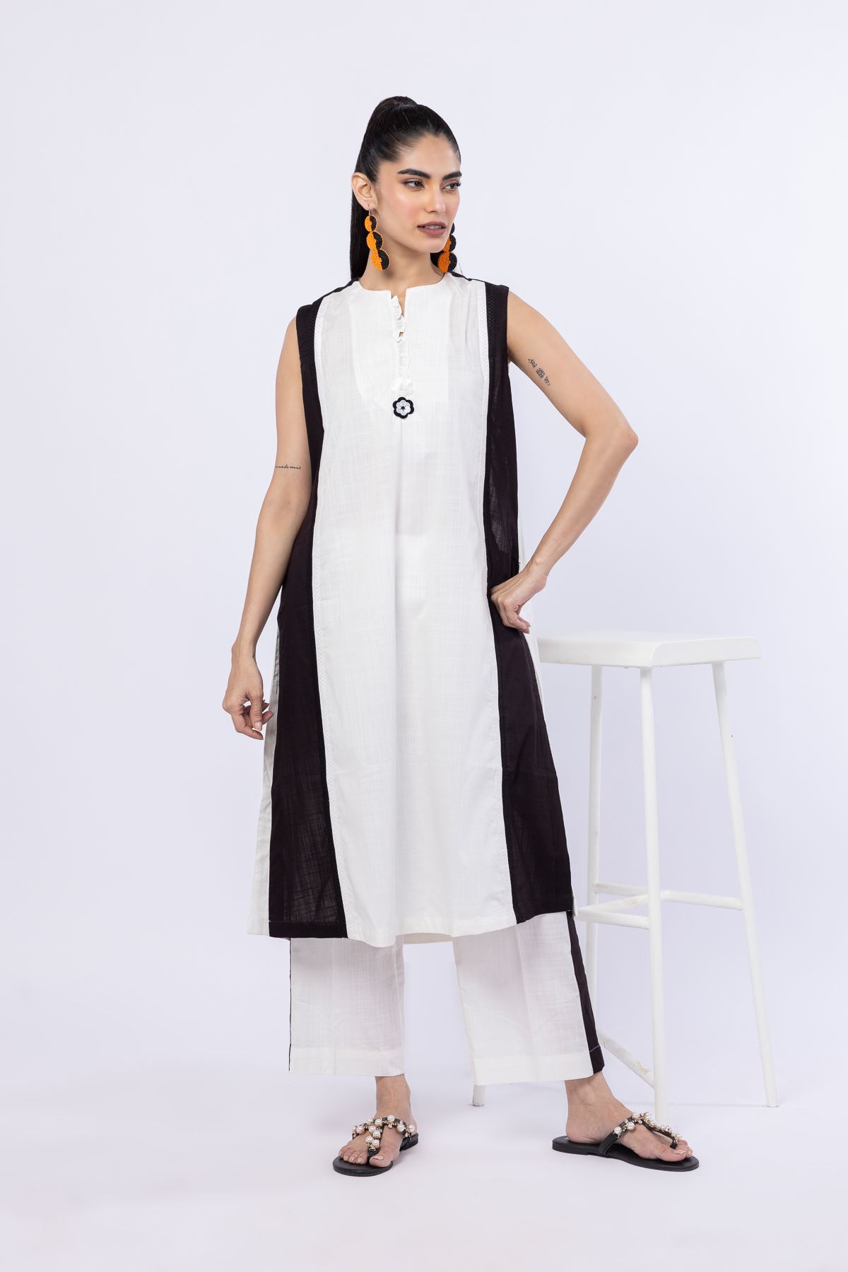 Embroidered Crosshatch Poplin Kurta - 25-10-11E8-11TB-VG