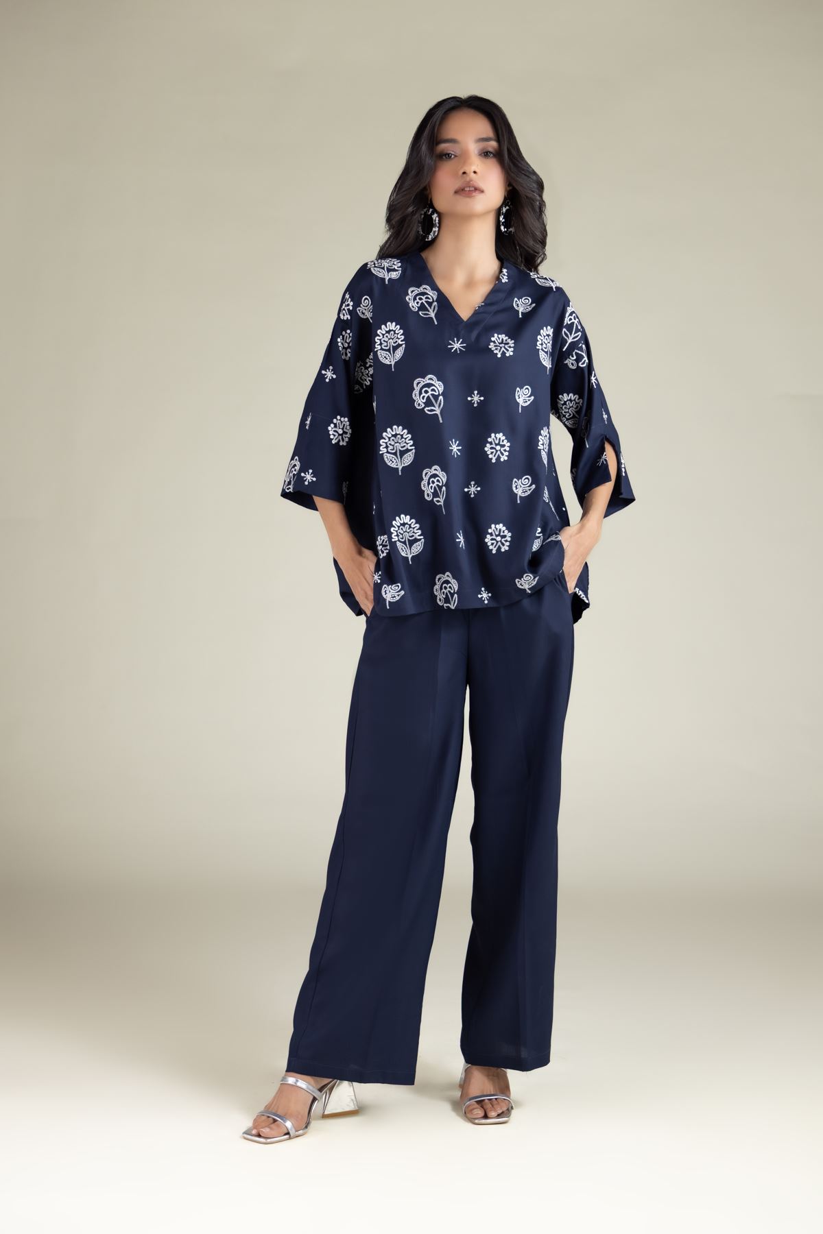Embroidered Viscose Tunic - 6-26-105-A-A-VG