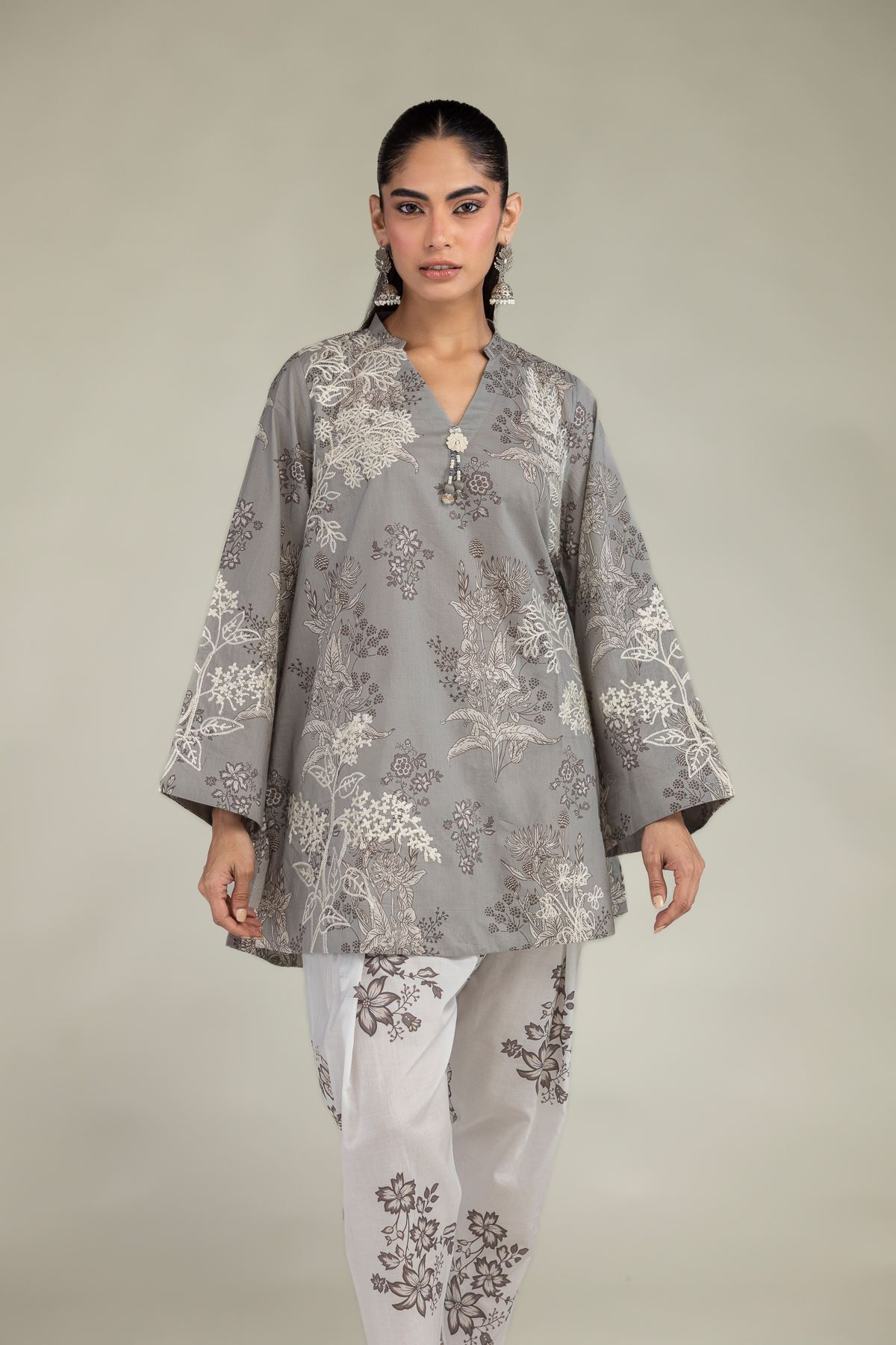 Embroidered Cambric Cambric V-Neck Kurta - 1-26-224-C-E2-VG