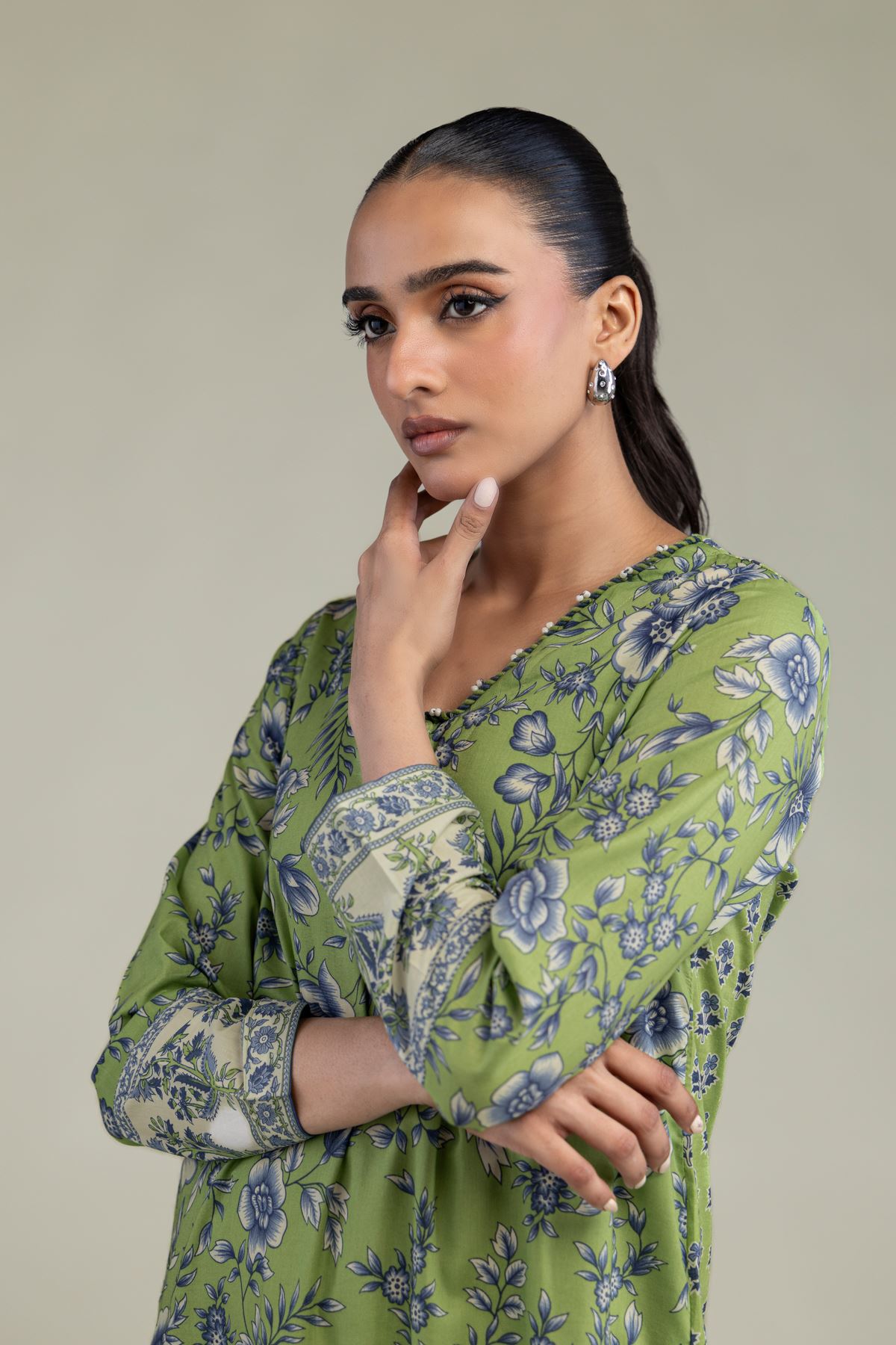 Printed Cambric Floral Green Kurta - 1-26-305-C-H2-VG