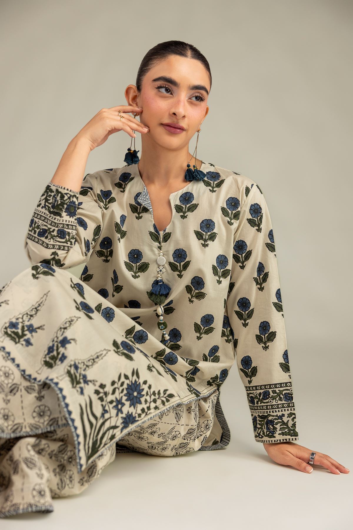 Printed Cambric Long Printed Kurta - 2-26-308-A-G1-VG