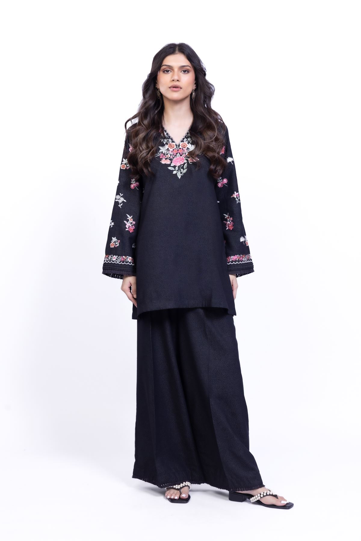Embroidered Karandi Kurta - 25-09-11E5-02TA-VG
