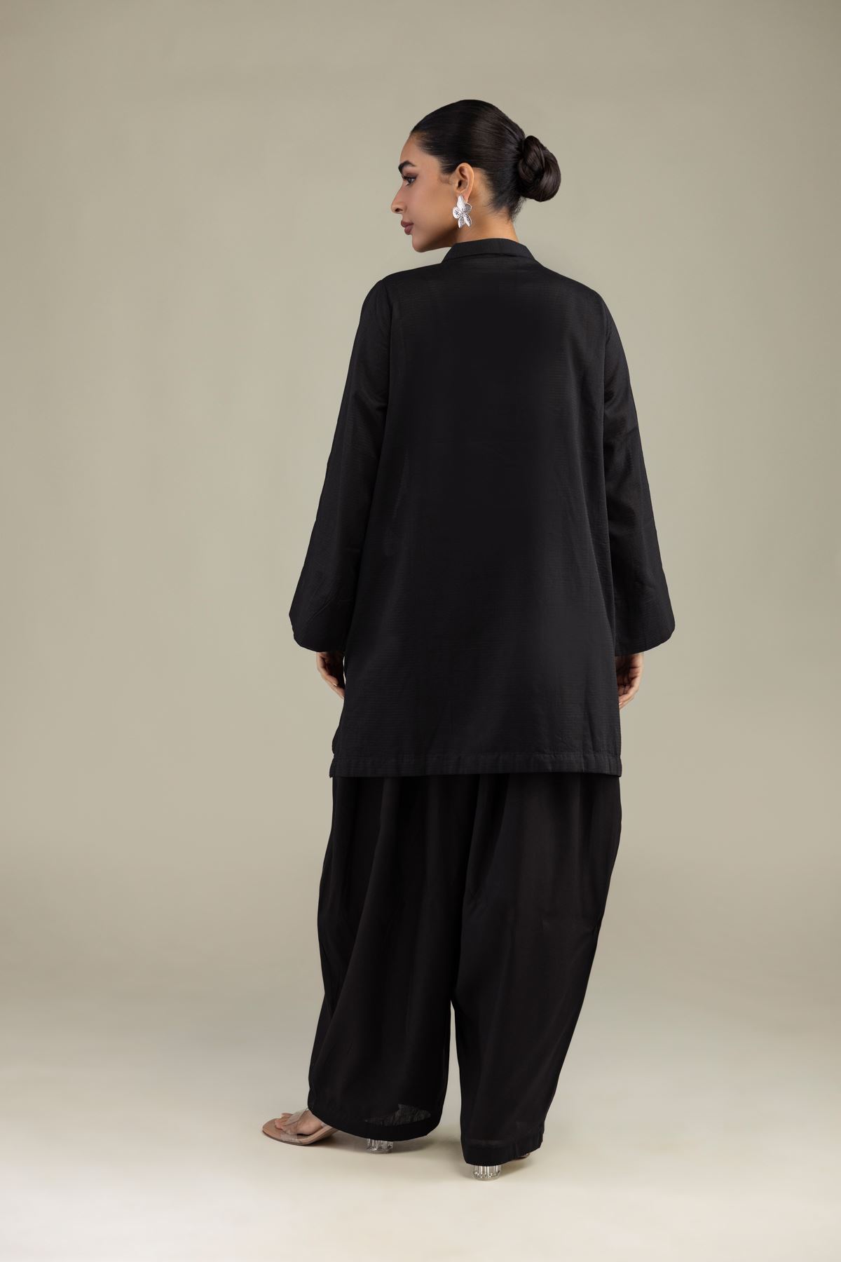 Dyed Textured Cotton V-Neck Black Kurta - 1-26-229-B-F1-VG