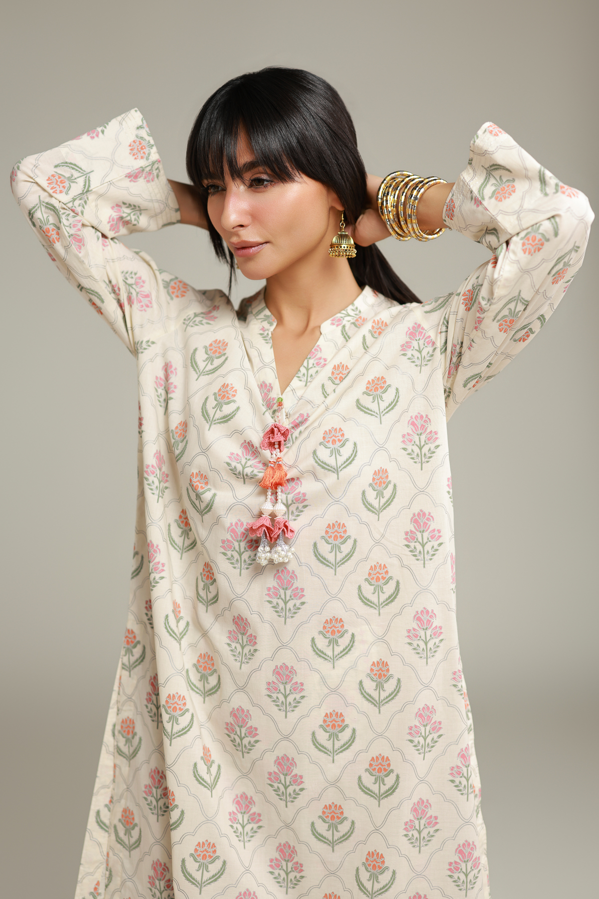 Printed Cambric Floral Off-White Kurta - T-A112-26-118EE1-VG