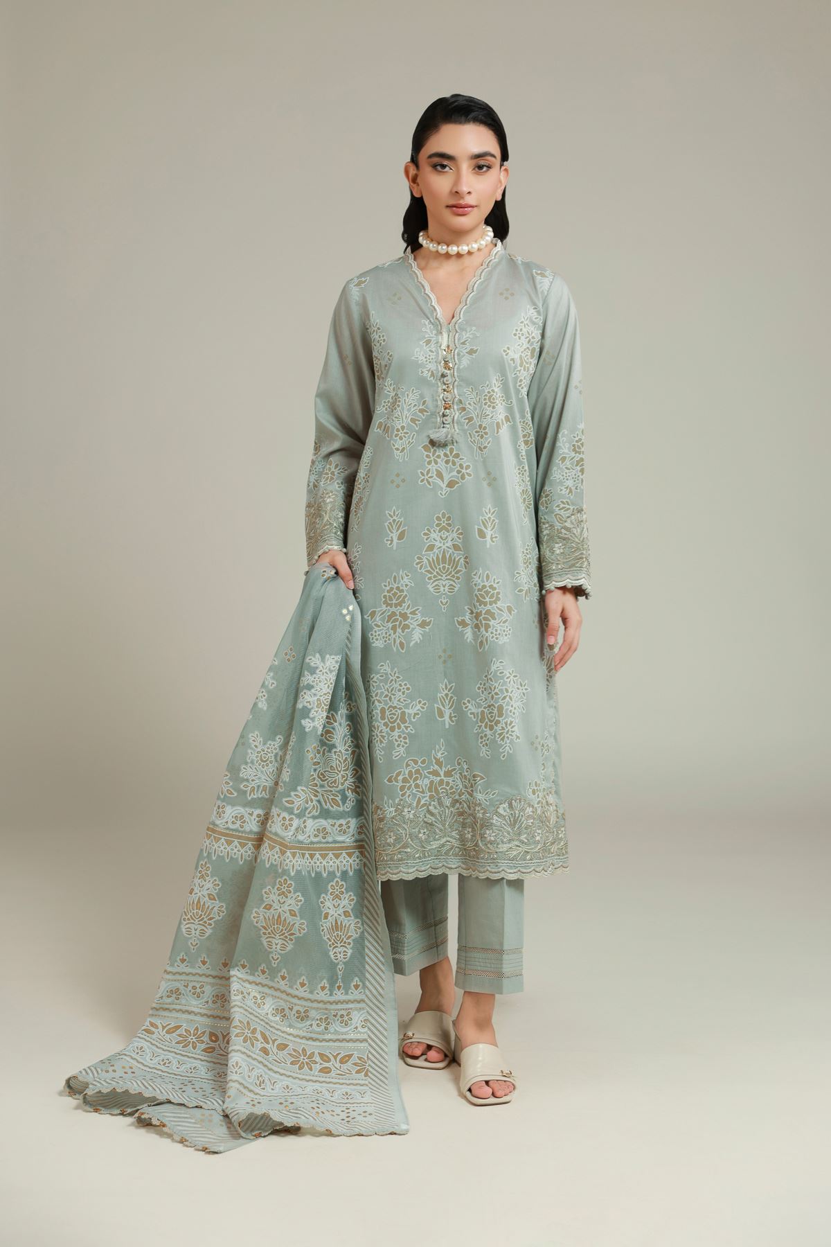 Embroidered Cambric Cambric Tailored Set - T-A22-26-112FH1-VG