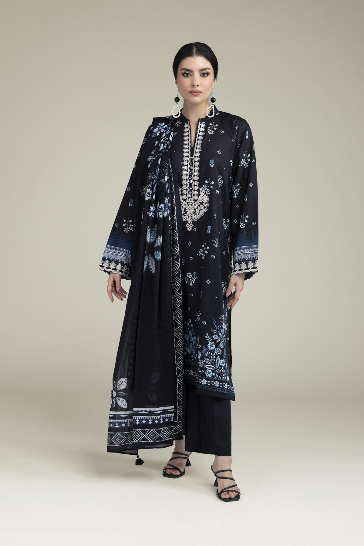 Embroidered Cambric Black 3-Piece Tailored - 1-26-303-B-A1-VG