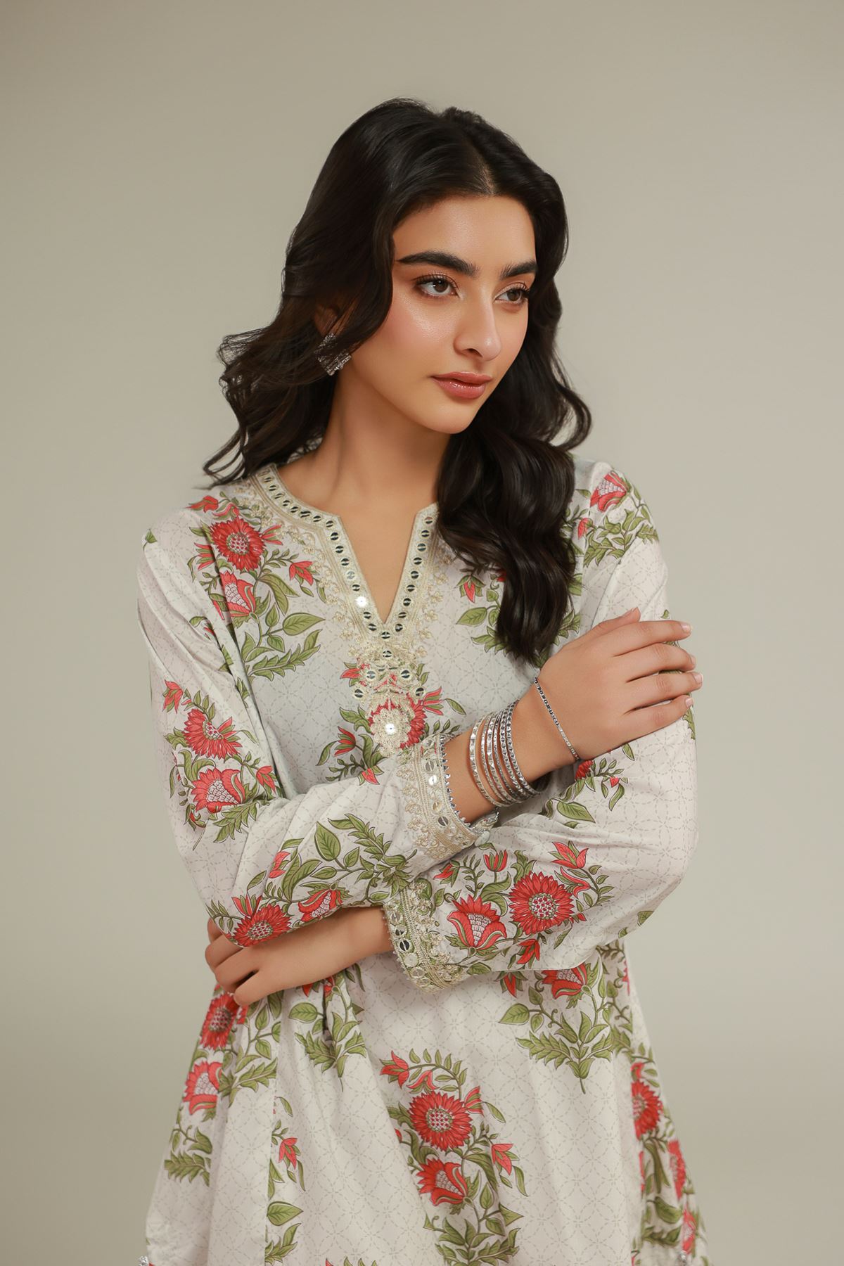 Embroidered Cotton Viscose Floral Mirror Kurta - 25-00-X2-08TB-VG