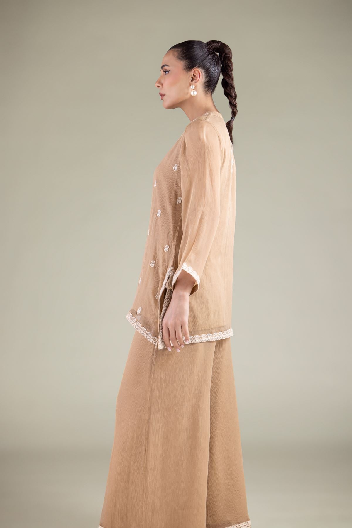 Embroidered Chiffon Floral Scalloped Kurta - 25-00-X2-08TB-VG