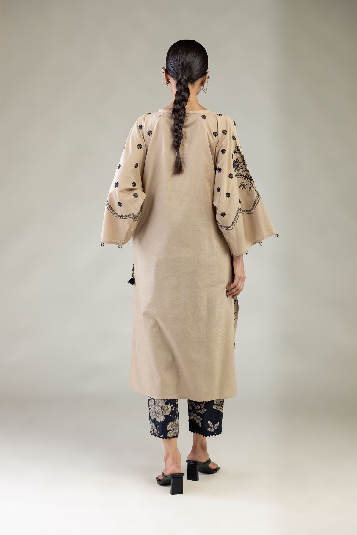 Embroidered Cotton Dobby Beige Cotton Kurta - 1-26-325-A-I1-VG