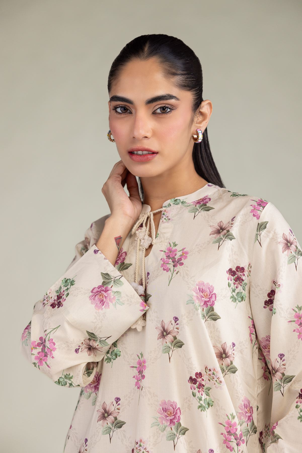 Printed Cotton Viscose Floral Short Kurta - 8-26-303-A-C1-VG