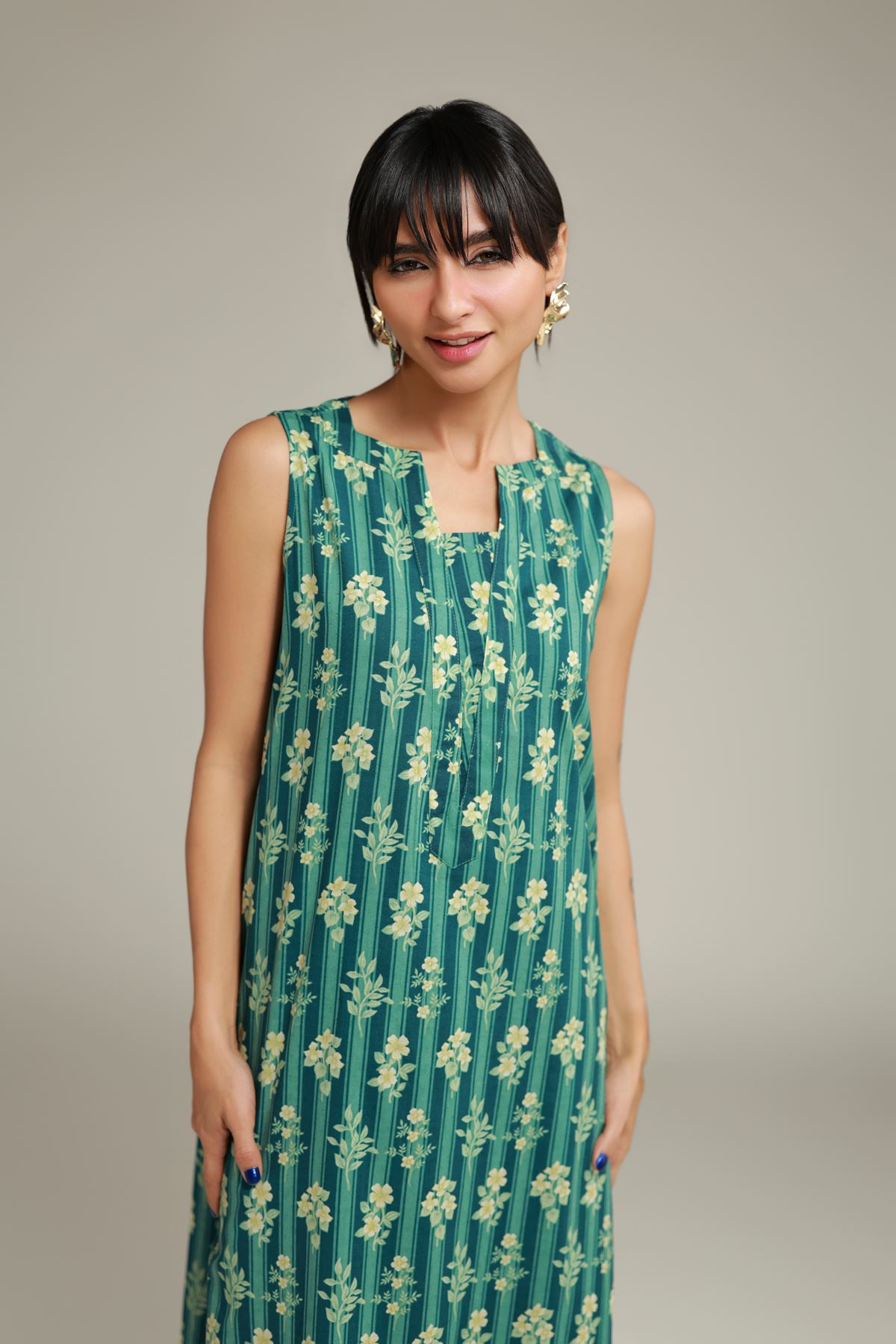 Embroidered Cotton Dobby Teal Cotton Kurta - R-EKT24106-VG