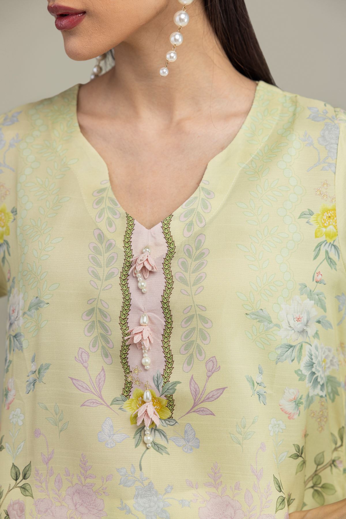 Embroidered Raw Silk Floral Silk Kurta - T-A11-26-118FI2-VG