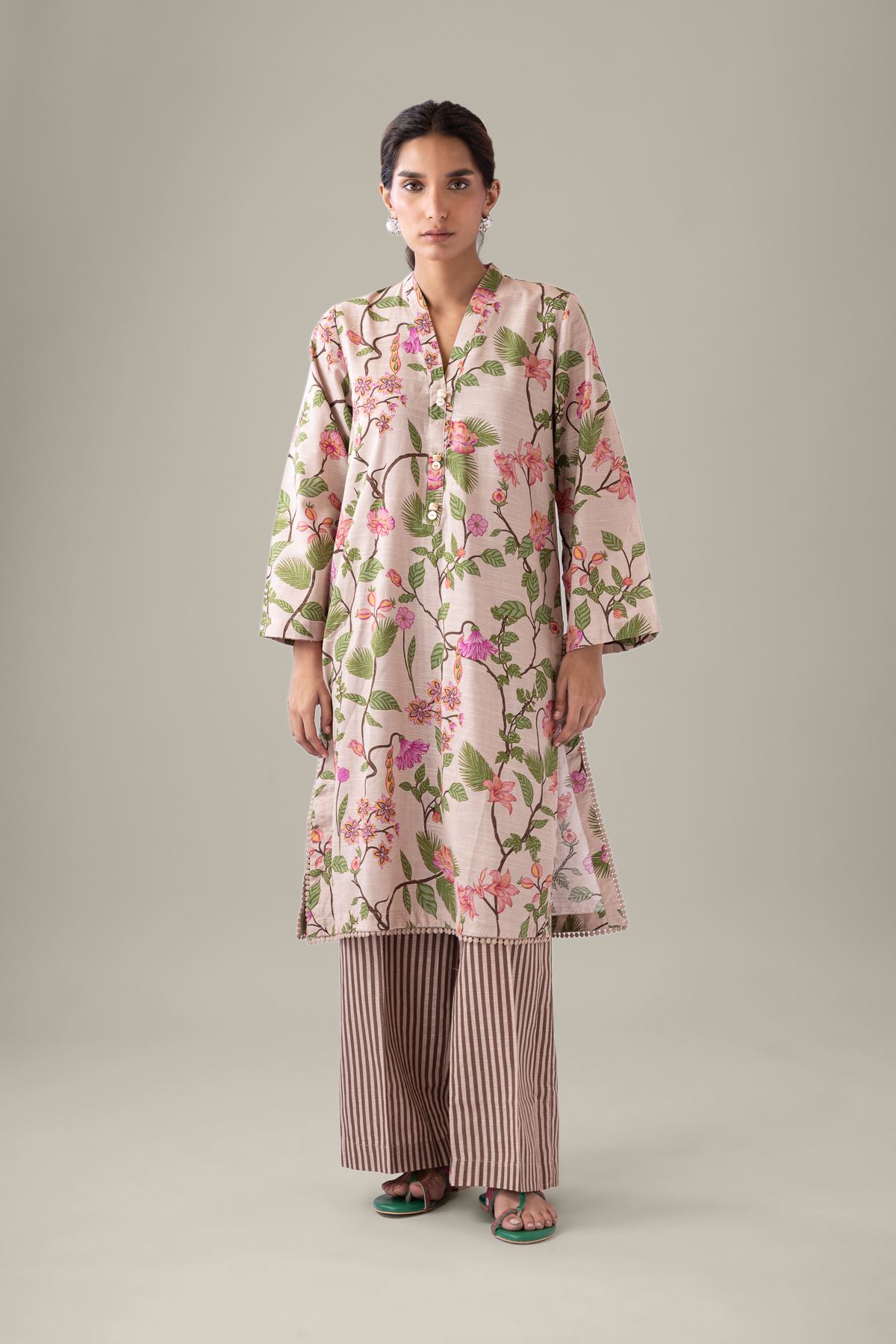 Printed Khaddar Kurta - 25-10-11E8-11TB-VG