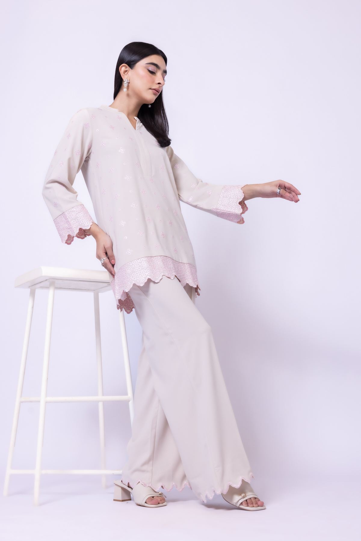 Embroidered Georgette Kurta - 25-10-11E8-11TB-VG