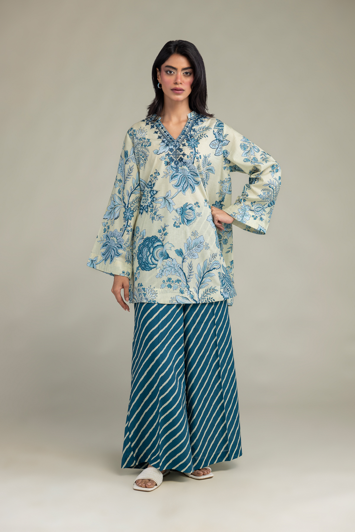 Embroidered Cambric Printed Cambric Pants - 1-26-301-B-I1-VG