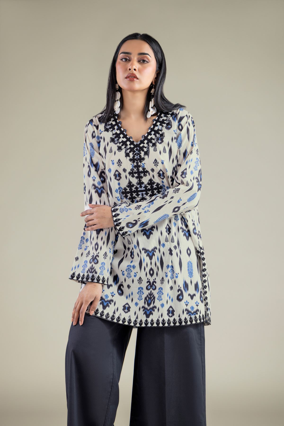 Embroidered Lawn Fabrics 2 Piece | Top and Bottom - A11-26-106FI2-VG