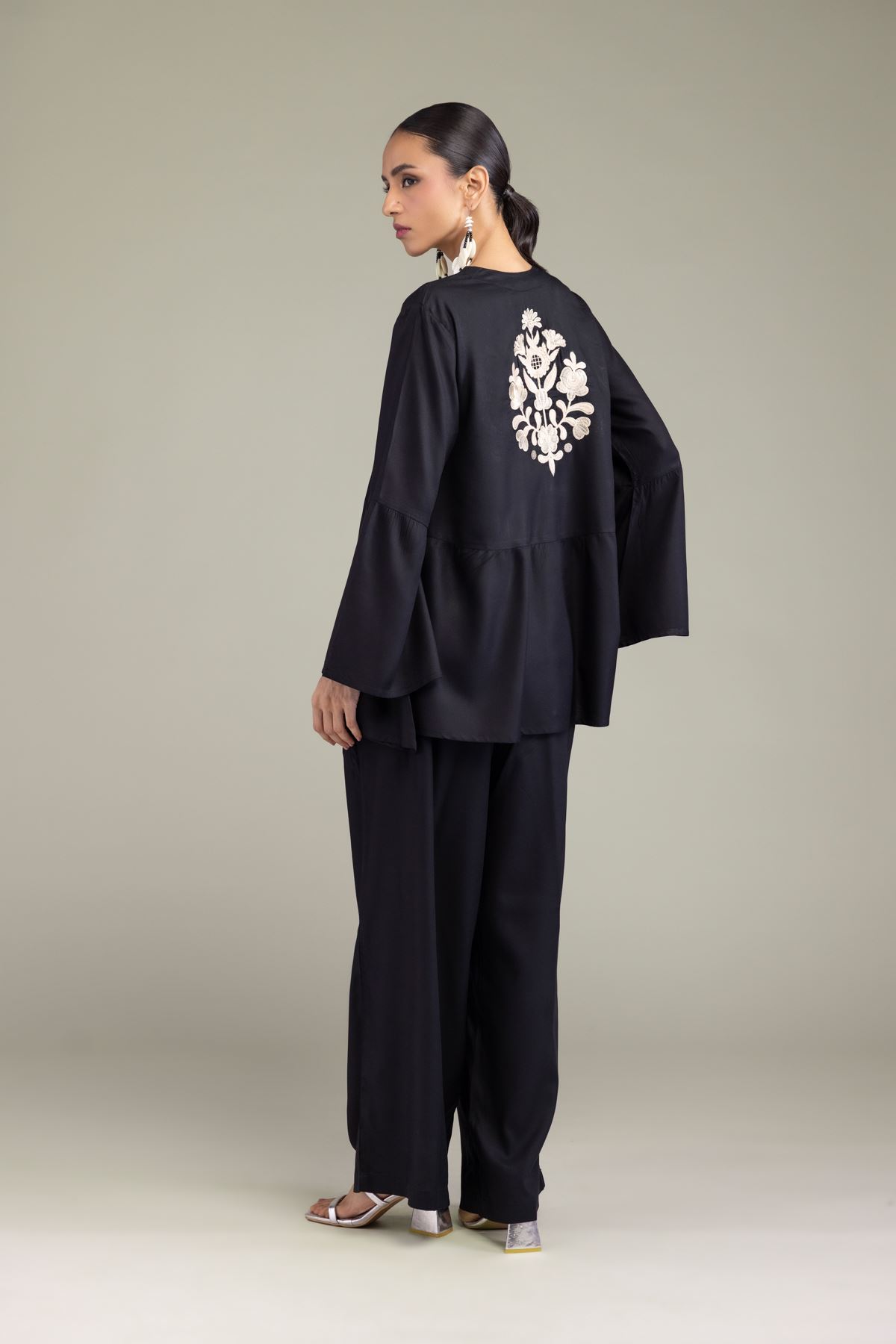 Embroidered Viscose Crepe Black V-Neck Blouse - 8-26-204-A-C1-VG