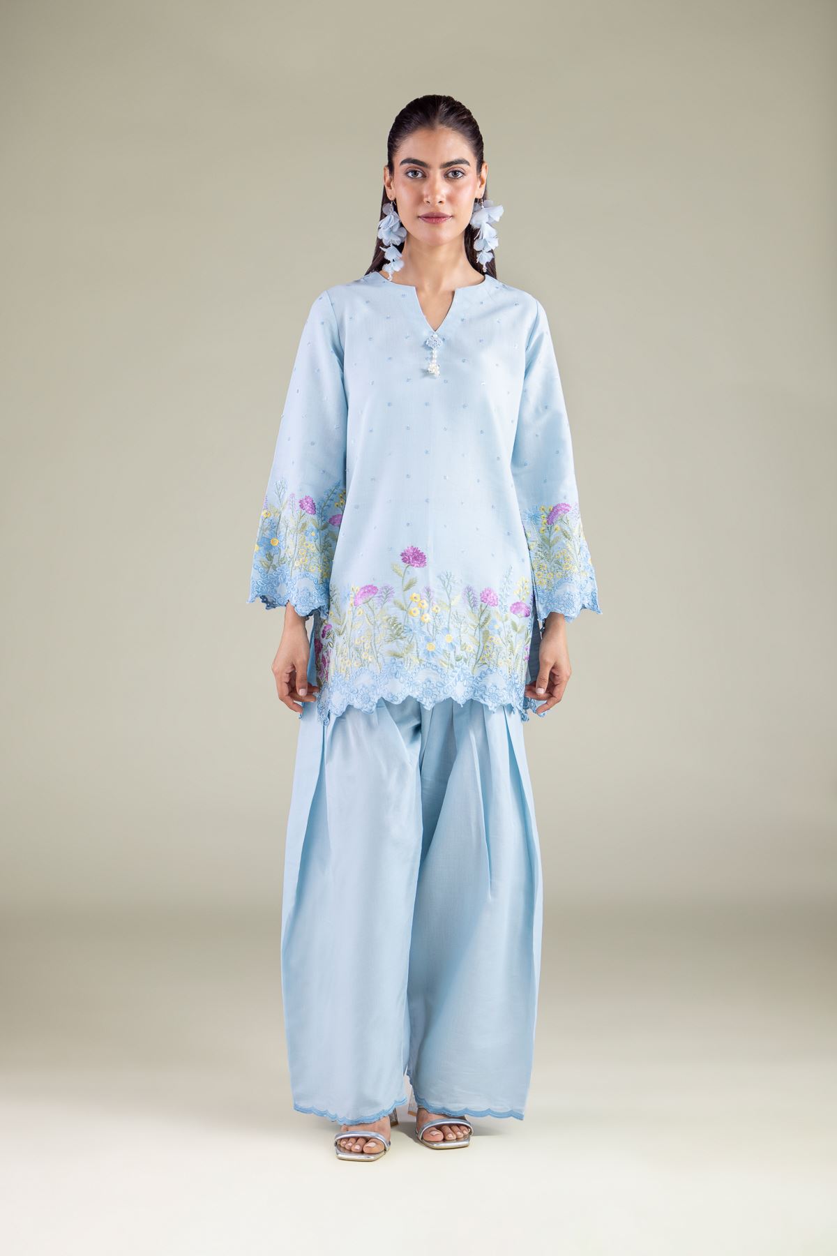 Embroidered Mesuri Floral Thread Kurta - 2-26-105-A-D-VG