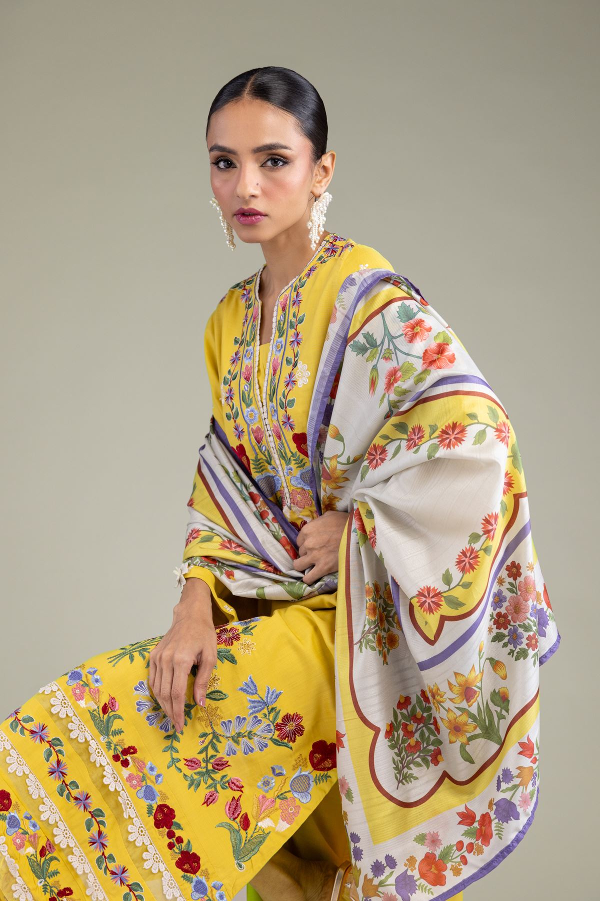 Embroidered Polyester Silk Silk Floral Dupatta - 2-26-209-A-C1-VG