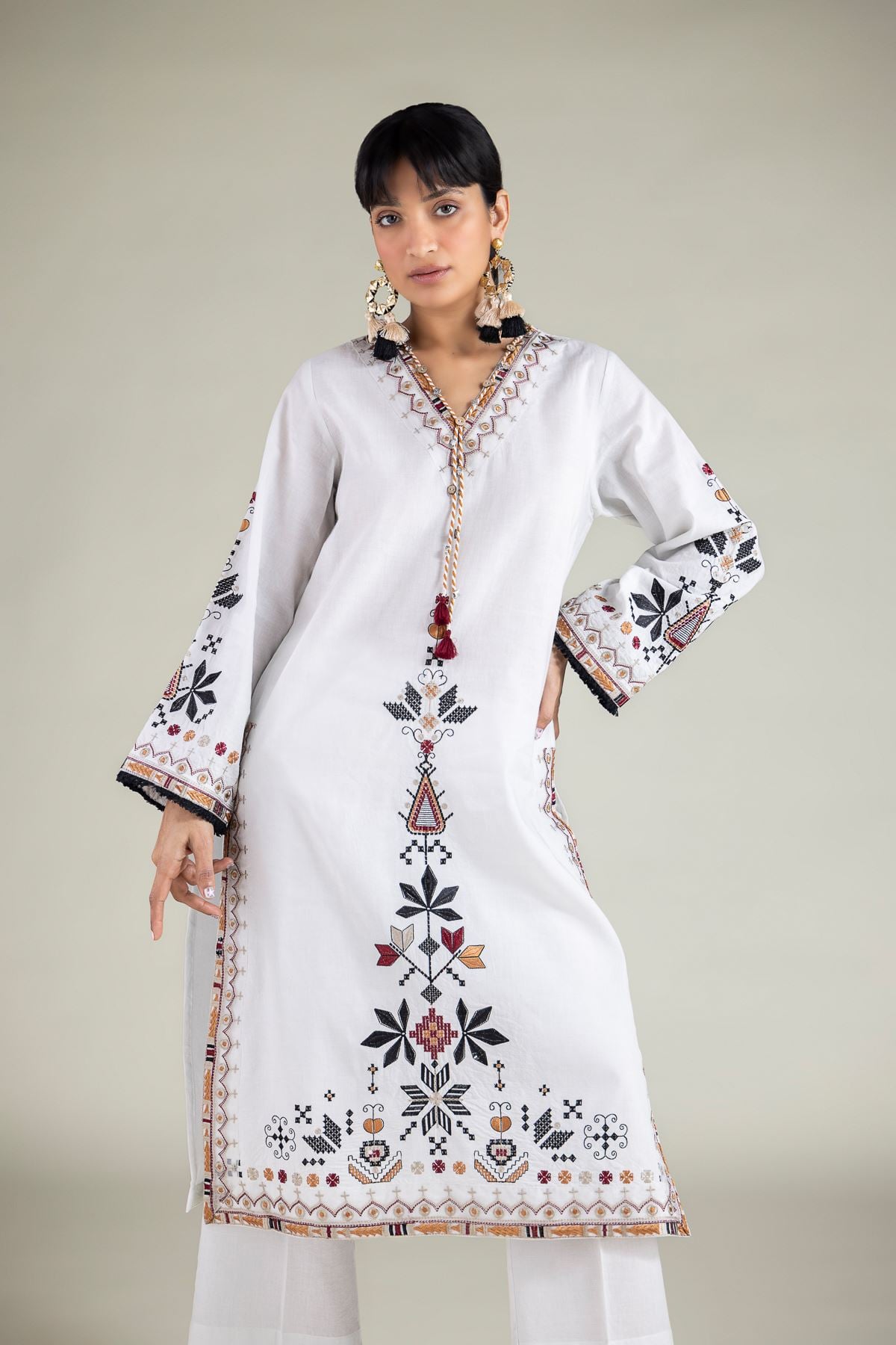 Embroidered Cambric White 2-Piece Tailored - T-A33-26-112FB1-VG